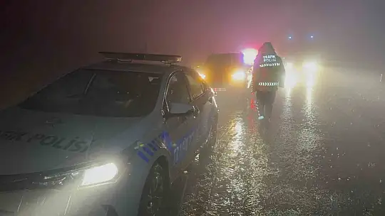 Elazığ'da yağış ve sis kazayı beraberinde getirdi: 1 yaralı