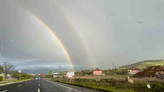 Elazığ'da yağmur sonrası gökkuşağı şöleni
