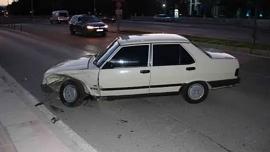 Elazığ'da zincirleme trafik kazası: 4 yaralı