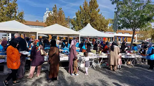 Elazığ'dan Filistin ve depremzedeler için anlamlı destek