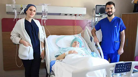 Fethi Sekin Şehir Hastanesi'nde anjiyografi yöntemi ile tıkalı damar açıldı