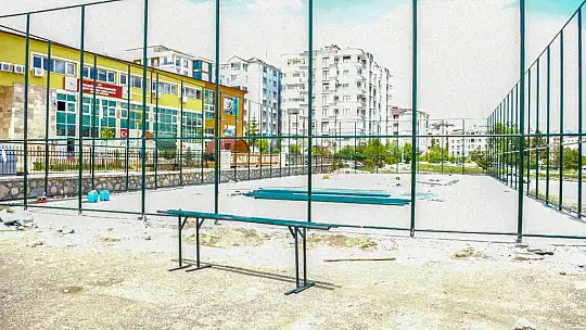 Elazığ Gençlik Merkezi'ne tenis kortu