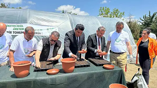 Elazığ Hipodrom Müdürlüğünün üreteceği binlerce çiçek hipodromları renklendirecek