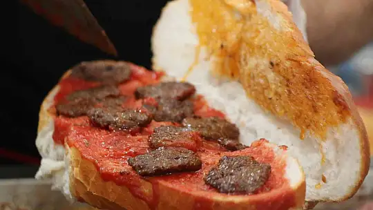 Elazığ'ı dünyaya tanıtan Salçalı Köfte Festivali'nin 4'üncüsü başladı