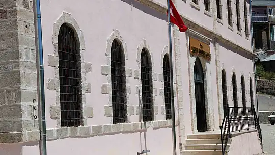 Elazığ'ın en büyük tarihi konağı, ilçeye hizmet veriyor