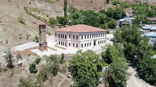 Elazığ'ın en büyük tarihi konağı, ilçeye hizmet veriyor