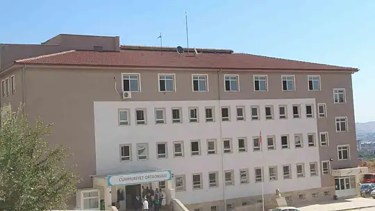 Elazığ Milli Eğitim Müdürü Yiğit: 'Yaz döneminde okullarımızda 40 milyon liralık maliyetle onarımlarımızı gerçekleştirdik'