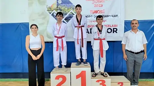 Elazığ taekwondo takımları yarı finalde