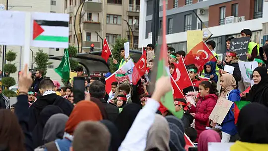 Elazığlı çocuklardan Gazzeli akranları için dayanışma örneği
