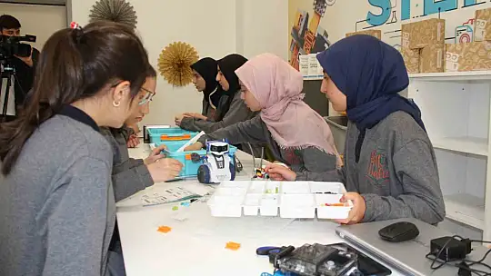 Elazığlı öğrencilerin projesi 425 proje arasında ilk 50'ye girdi