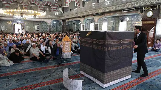Elazığlılar uygulamalı hac hazırlık kursunda camileri doldurdu