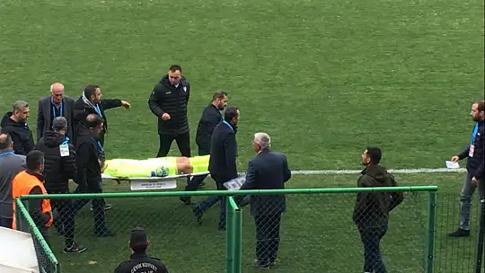 ES Elazığspor'da kaleci Hakan, korkuttu