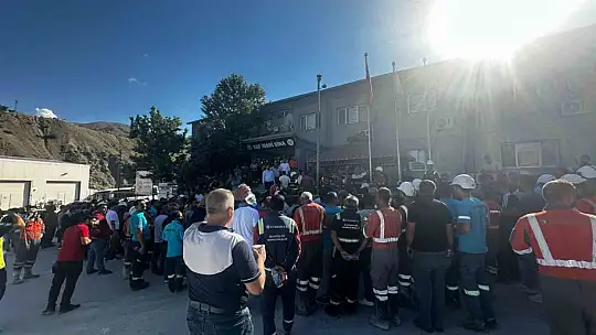 Eti Krom işçileri, çalışma şartlarının düzeltilmesi için eylem başlattı