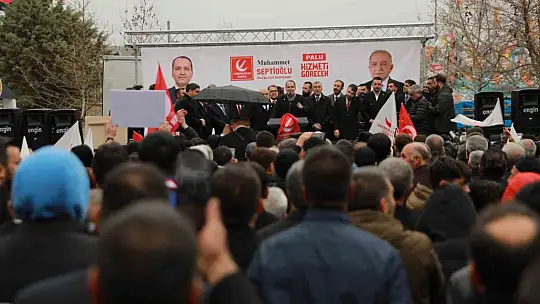 Fatih Erbakan: 'Yeniden Refah Partisi, Türkiye'nin en hızlı büyüyen siyasi partisidir'