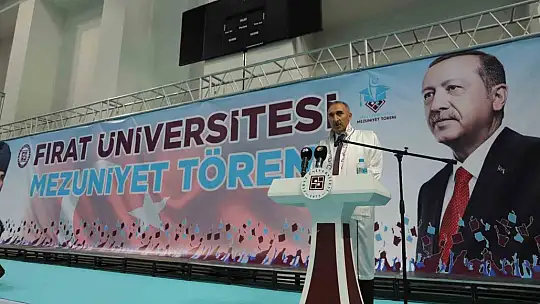 FÜ'de binlerce öğrenci mezun oldu