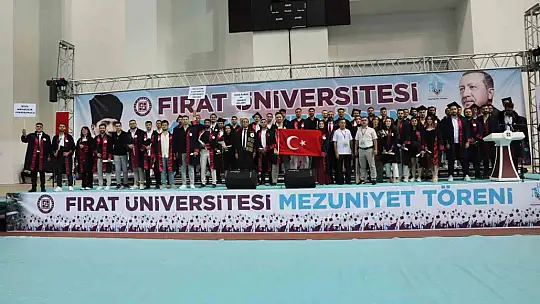 FÜ'de binlerce öğrenci mezun oldu