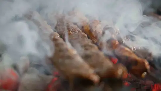 Fuat Usta'dan 'Ejderha Kebabı' kampanyası: Bin liralık tabağı 250 liraya sunuyor