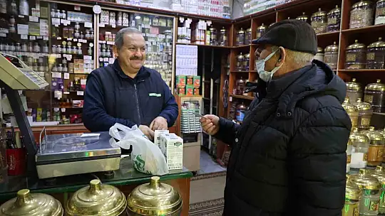 Geçmeyen girip ve nezle için vatandaşlar aktarcılara akın etti