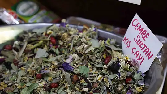 Geçmeyen girip ve nezle için vatandaşlar aktarcılara akın etti