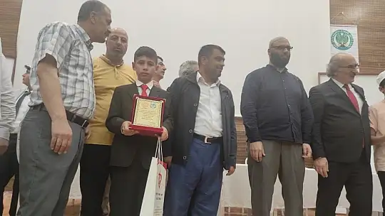 Genç Hafızlar Bölge Yarışmasında Elazığ'dan büyük başarı