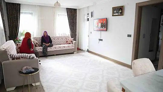 Göl manzaralı TOKİ konutlarında yaşayan depremzedeler: 'Ölünceye kadar devletimizin arkasındayız'