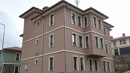 Göl manzaralı TOKİ konutlarında yaşayan depremzedeler: 'Ölünceye kadar devletimizin arkasındayız'
