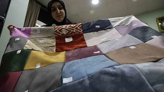 Gönüllü 12 kadın geri dönüşümle dayanışma örneği gösteriyor