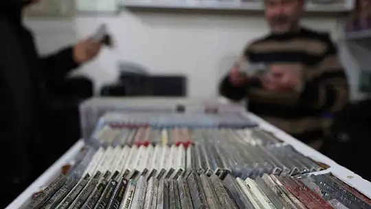İbrahim Tatlıses'in bile ilk albümü bu stüdyoda çıktı: Unkapanı'ndan önce Elazığ'da vardı