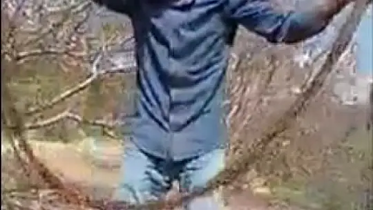 İçme suyu borusundan metrelerce ağaç kökü çıktı, görenler hayrete düştü