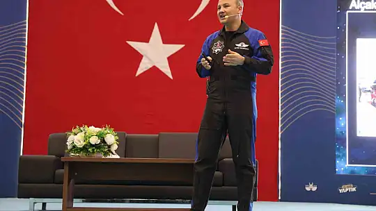 İlk Türk astronot Alper Gezeravcı: ''Bu bir yere varış hikayesi değildi''
