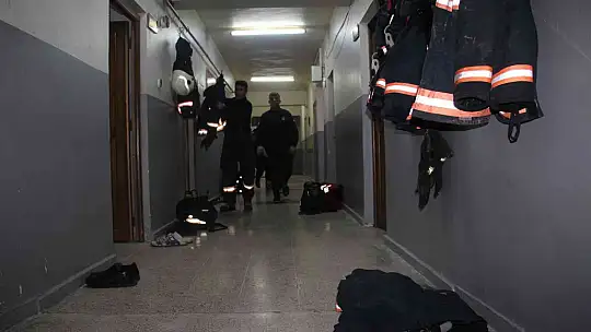 İtfaiyeciler ilk sahuru görev başında yaptı