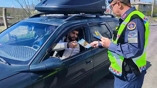 Jandarma, şehit yakınları ve gazileri unutmadı
