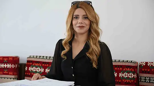 Kadın muhtarın önünde kimse duramıyor, rakibine fark attı