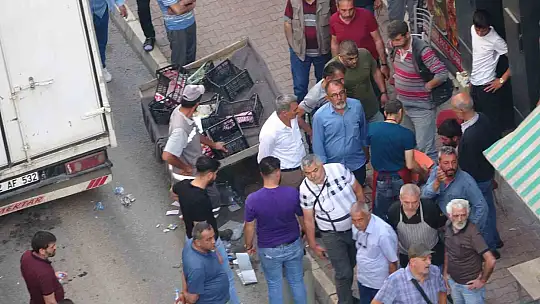 Kamyonun çaptığı seyyar satıcı yaralandı