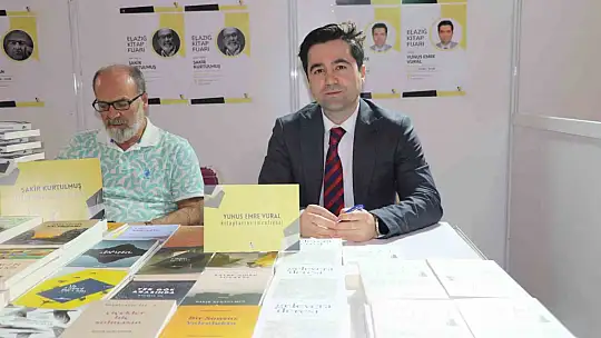 Kaymakam 'yazar' olarak fuara katıldı, öğrenciler şaşırdı