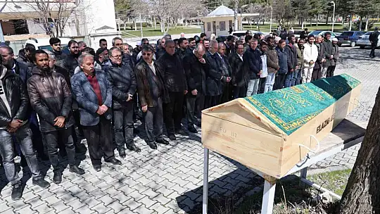 Kimsesizler mezarlığına defnedilecekti: Üniversite, doktora öğrencisine sahip çıktı