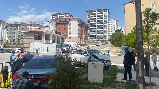 MHP Elazığ Milletvekili adayı Işıkver trafik kazasında yaralandı