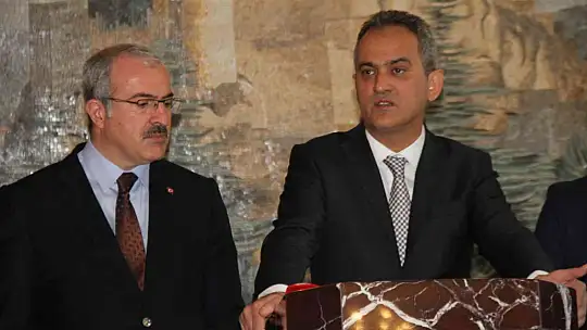 Milli Eğitim Bakanı Özer, Elazığ'a müjdeleri verdi