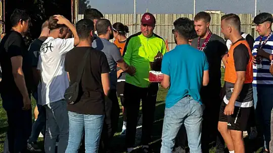 Milliyetçi Elazığsporlulardan 'tatlı' ziyaret