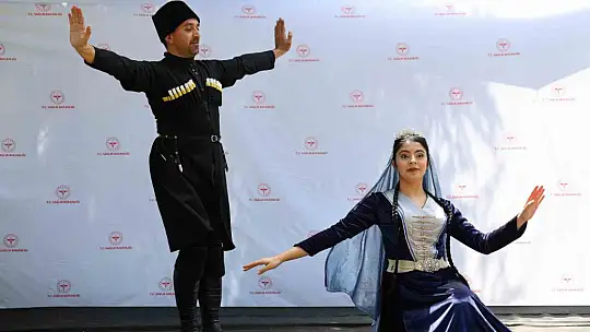 O Ses Türkiye finalisti söyledi, özel bireyler kurtlarını döktü