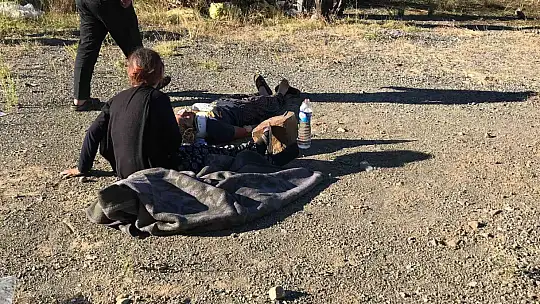 Otomobil tarım işçilerini taşıyan minibüse çaptı: 17 yaralı