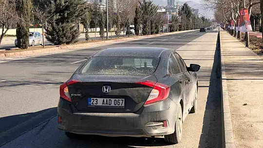 Otomobilin çarptığı yaşlı adam yaralandı