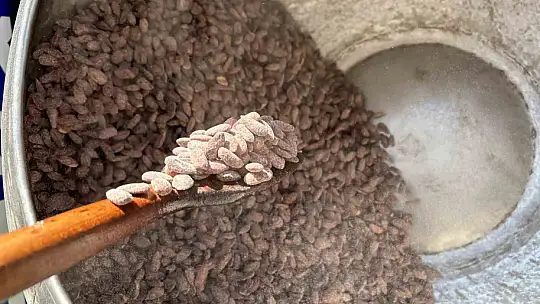 Pancar şekerinden yapılıyor, Ramazan ayında 15 ton tüketiliyor