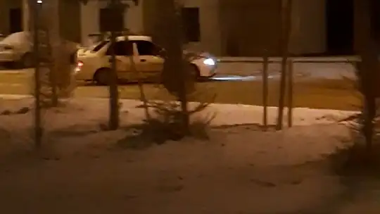 Park etmeden önce drift yaptı, o anlar kameraya yansıdı