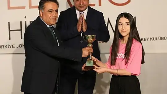 Prof. Dr. Mustafa Temizer Koşusunda kazanan Göbeklitepe Ağası oldu