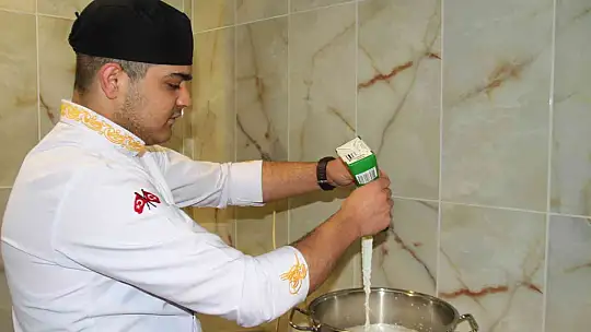Güllaç, Elazığlı ustaların elinde lezzet buluyor