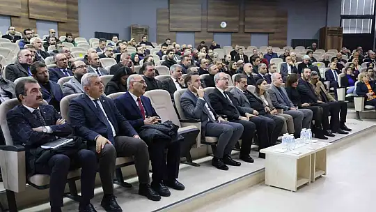 Rektör Göktaş: 'Yapmış olduğumuz konutları bilimsel verileri dikkate alarak inşa etmemiz gerekiyor'