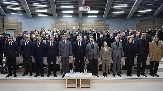 Rektör Göktaş: 'Yapmış olduğumuz konutları bilimsel verileri dikkate alarak inşa etmemiz gerekiyor'