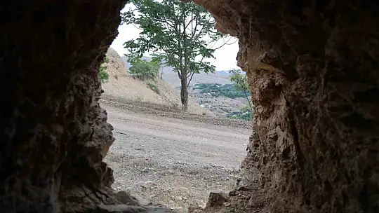 Sadece cüceler girebiliyor: Elazığ'daki o dağ yıllardır gizemini koruyor