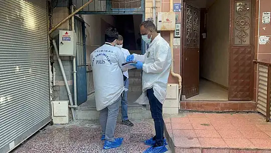 Sağlık ekipleri birinin baygın bulunduğu ihbarına gitti, yaşlı adamın öldüğü ortaya çıktı
